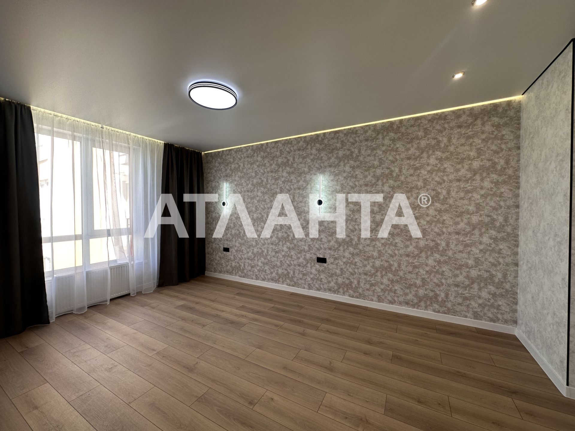 Новая квартира  с балконом в ЖК Акварель 2