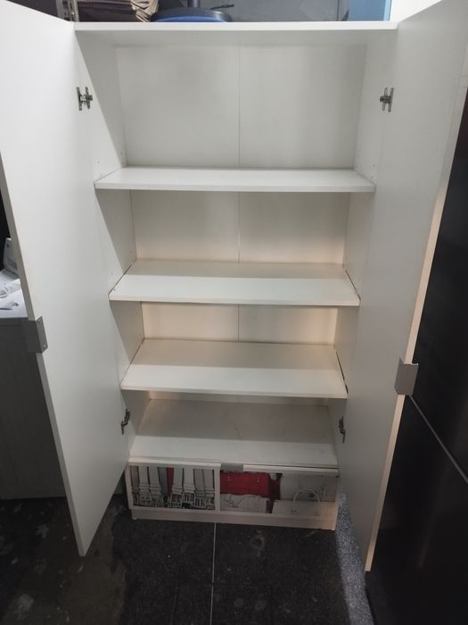 Movel 2 portas uma gaveta