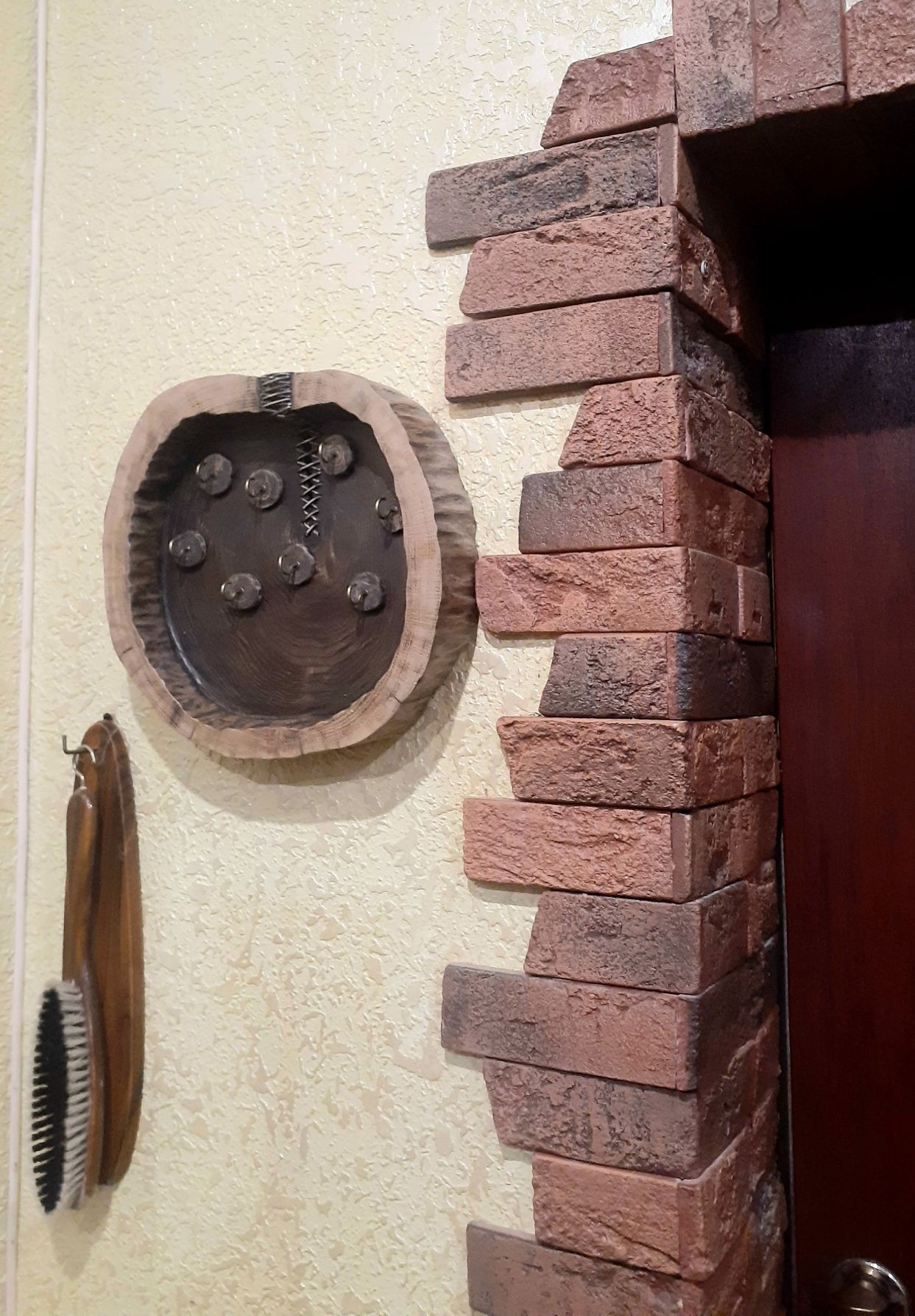 Ключница настенная дубовая