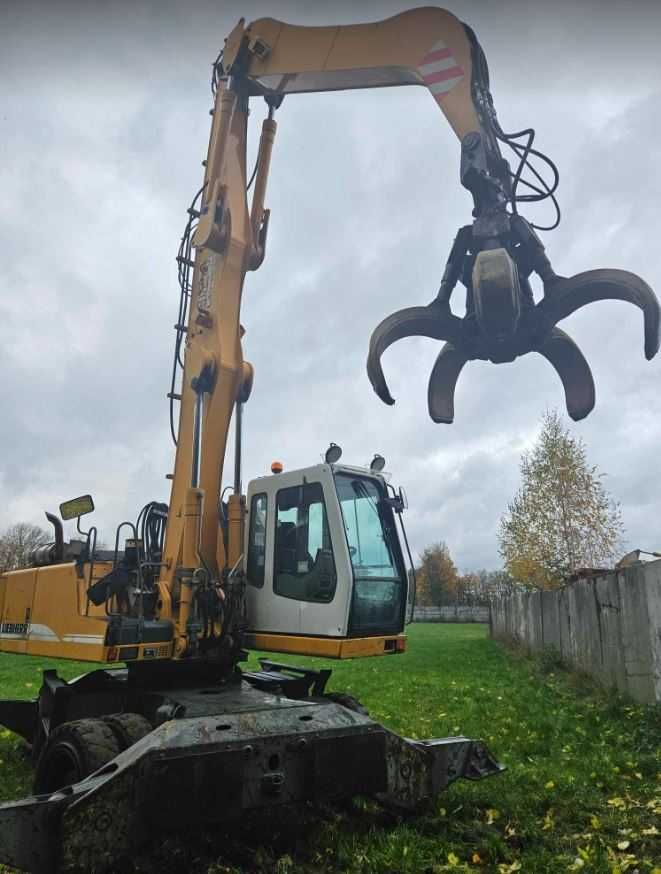 Koparka - ładowarka LIEBHERR 924 Litronic z Niemiec