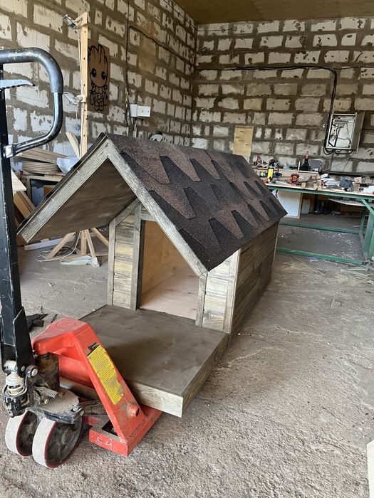 Собача будка утеплена, буда для собаки