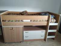 Cama com escada Moviflor