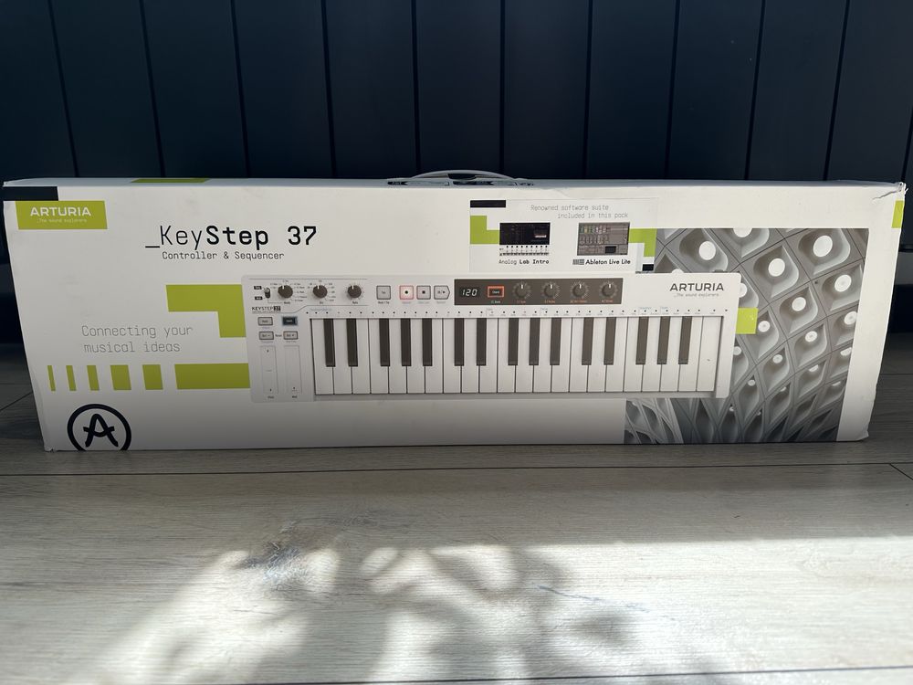 Arturia KeyStep 37 Klawiatura sterująca MIDI USB Sekwencer