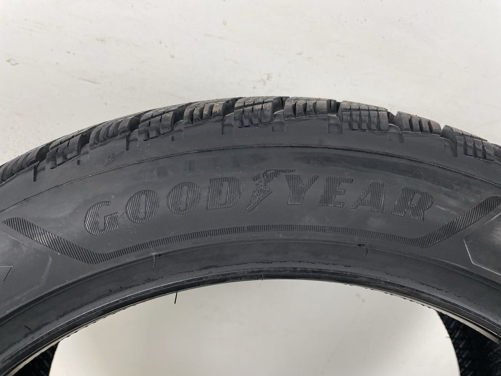 225/45R17 94V Goodyear UltraGrip Performance 3 NOWE