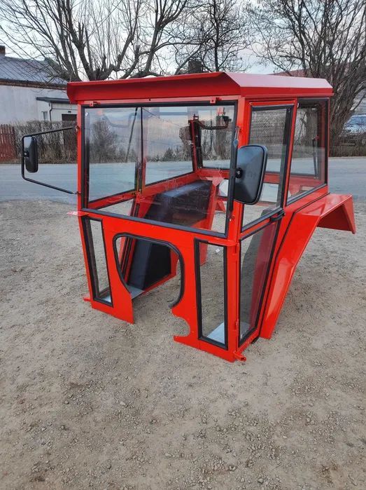 Kabina do ciągnika URSUS c-330/c-360 SZYMCZAK błotnik/bez błotnika OD RĘKI transport