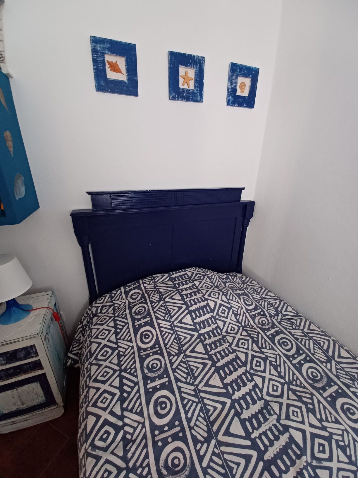 Cama corpo e meio azul