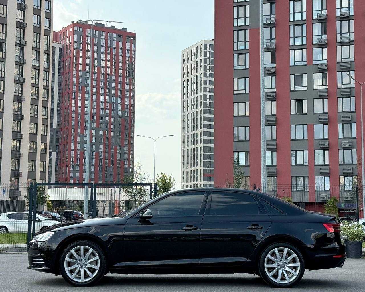 Продаж Audi A4 Quattro