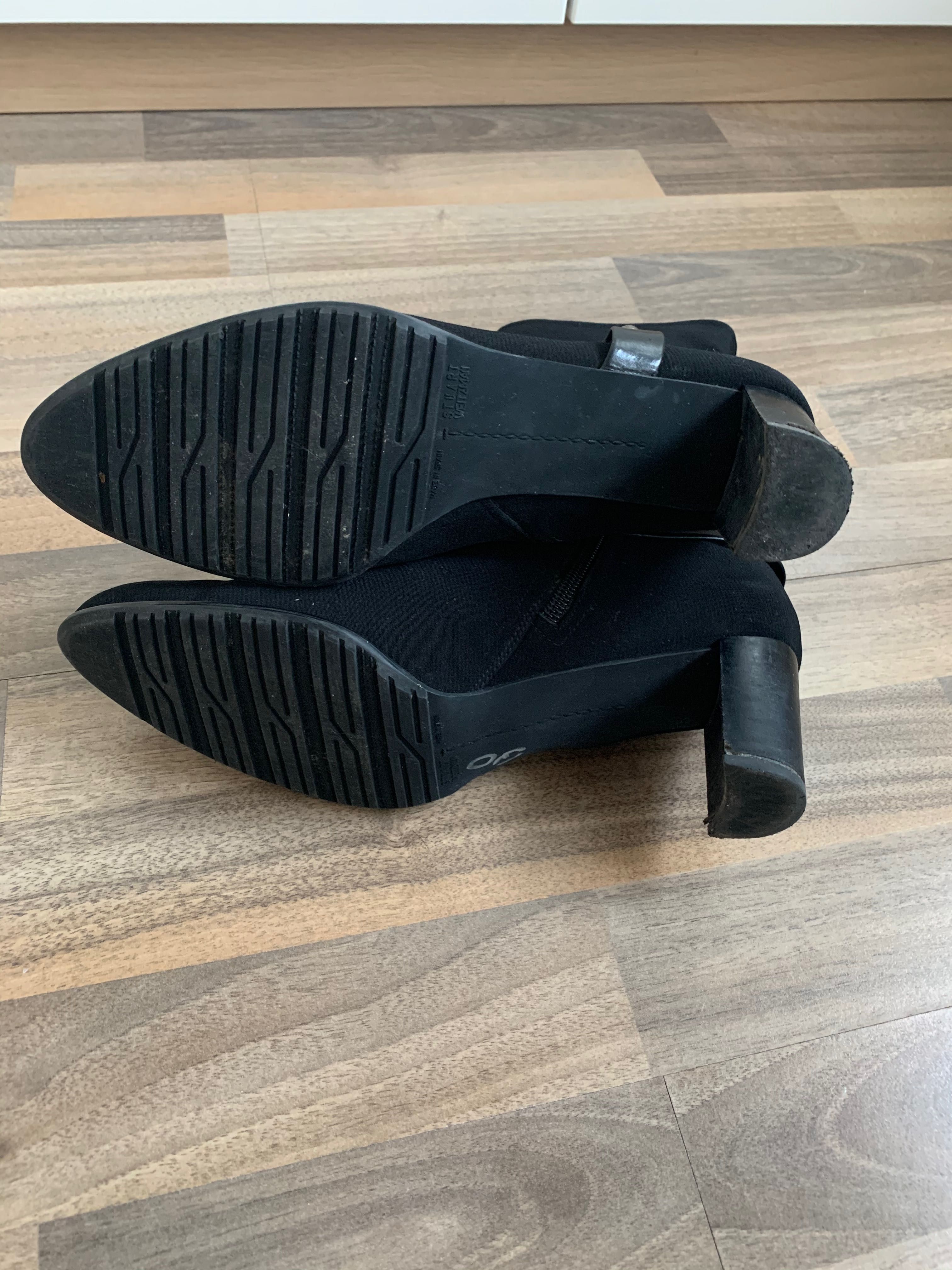 Buty damskie Stuard Weitzman 9,5