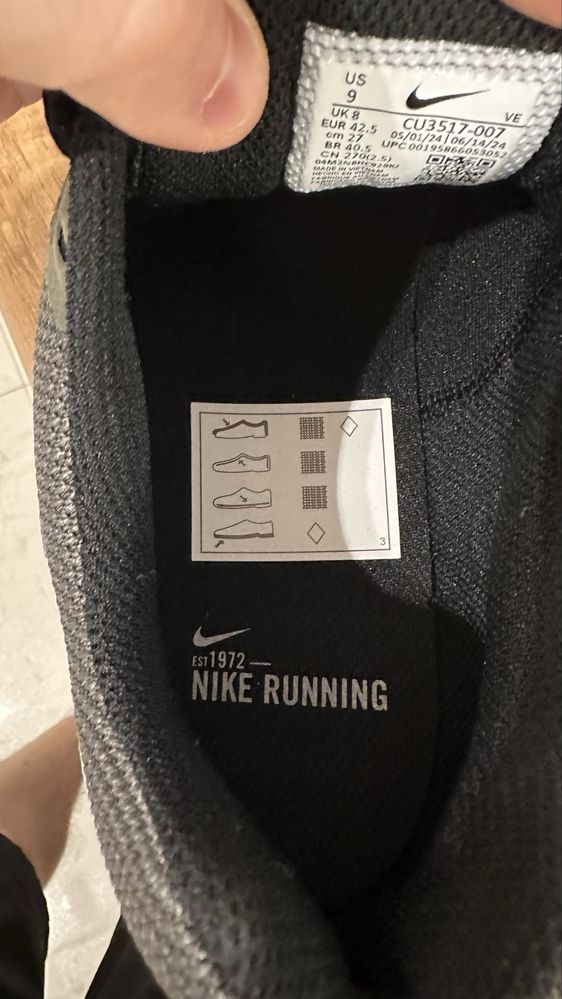 Trampki Nike run swift original buty new 42.5 uk8 męskie