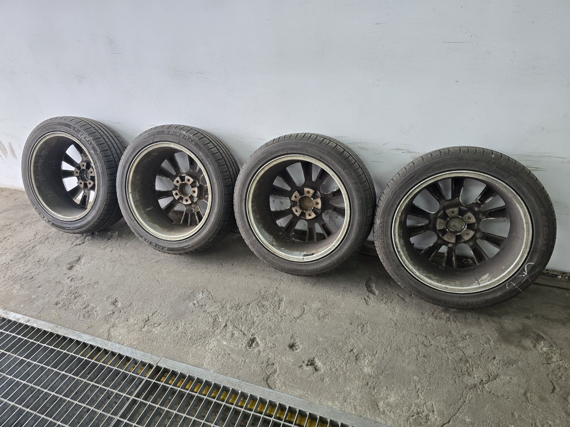 Koła AluFelgi Opel 5x110 17 ' cali 225/45 R17 Astra Zafira BORBET
