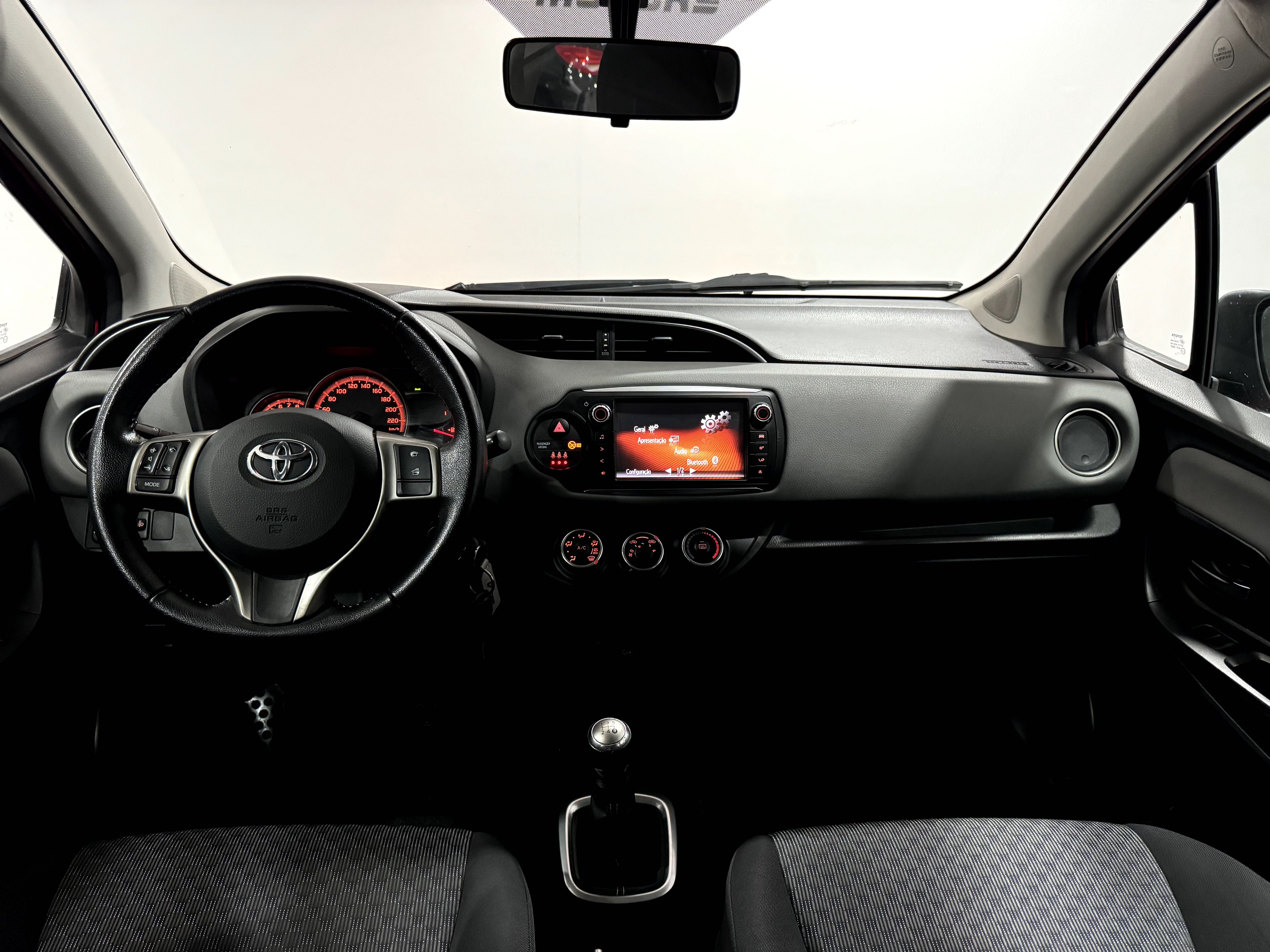 Toyota Yaris III (facelift 2014) Nacional