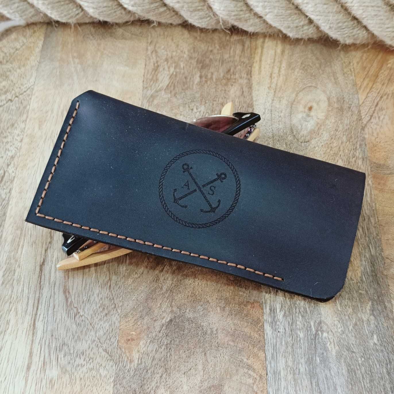 Etui na okulary skórzane brązowe z grawerem handmade