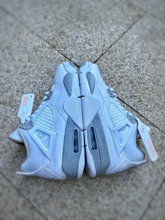 Buty meskie Mokasyny Jordan_4_Retro_Tech_White_Oreo_R.39