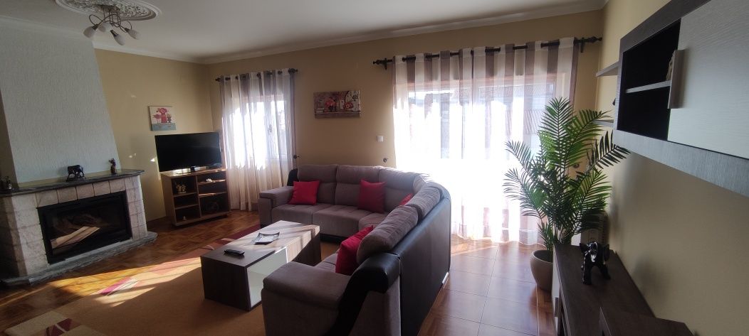 Aluga-se apartamento T3 em Alfeizerão /São Martinho do Porto