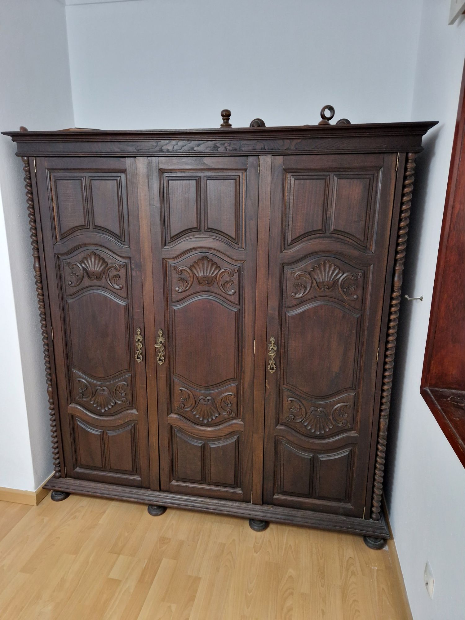 Vendo mobilia de quarto antiga