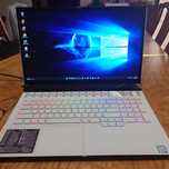 Alienware m17 R2 i9-9880/16GB/ Rtx 2080 1TB
