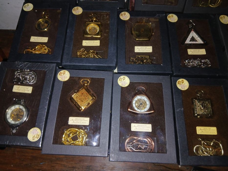 Coleção Relógios de bolso a corda novos 500 €