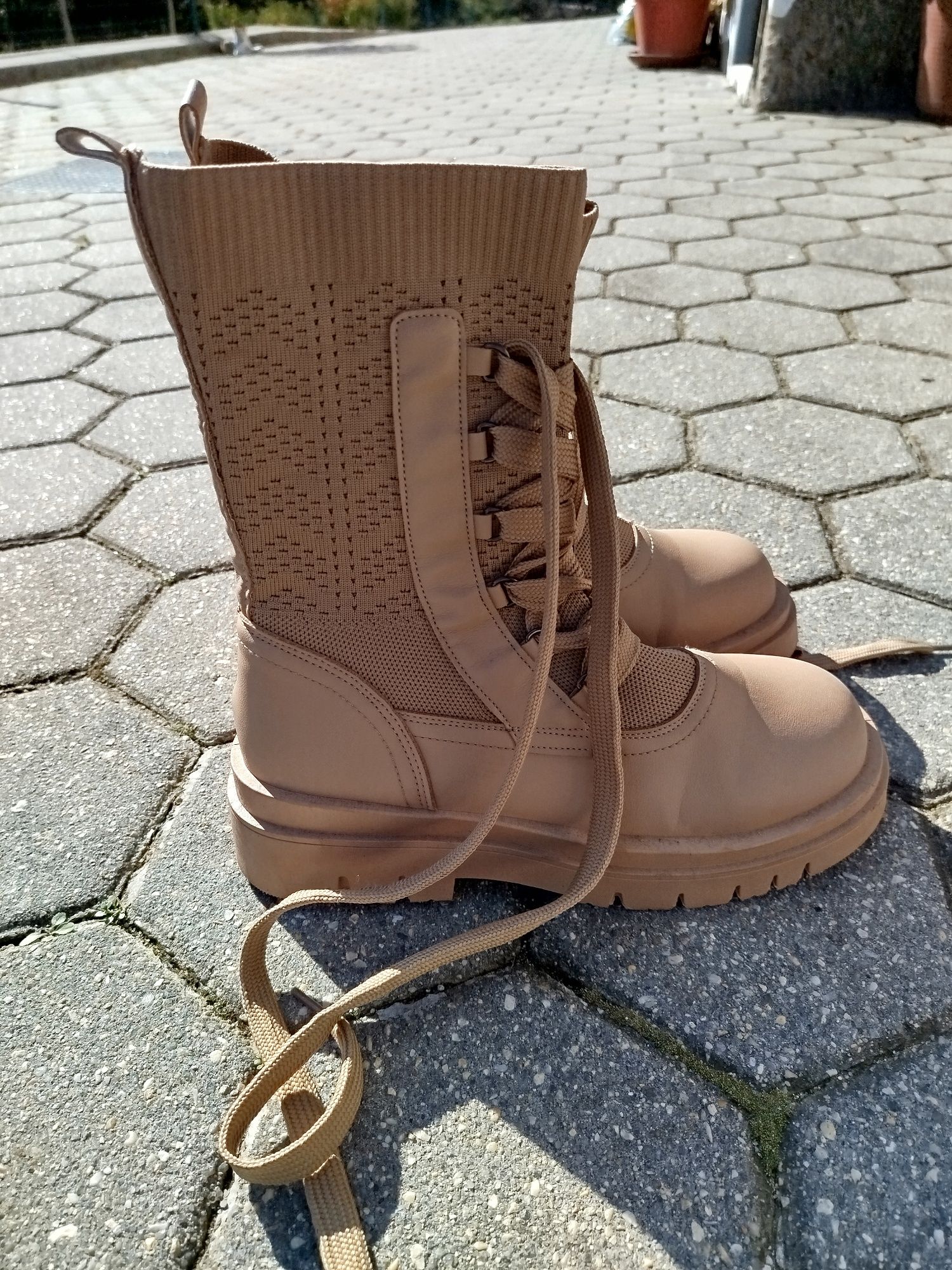 Botas Bege Femininas - Tamanho 41 (Novas