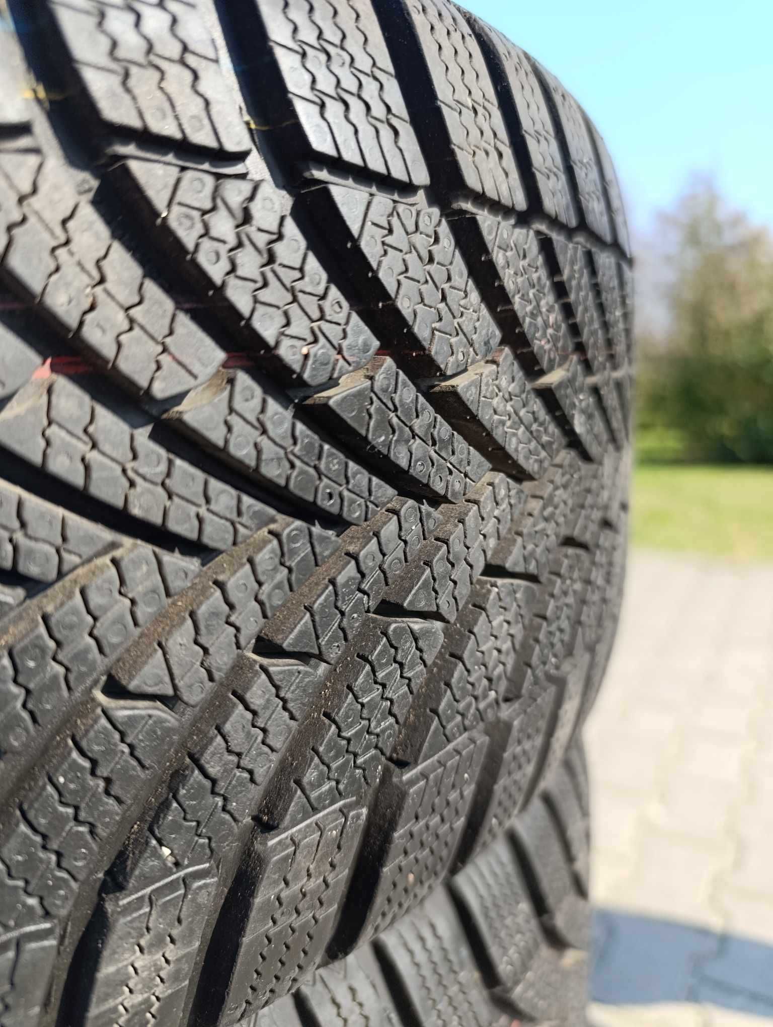 Opony zimowy semperit speed grip 5 jak nowe 225/45 r17