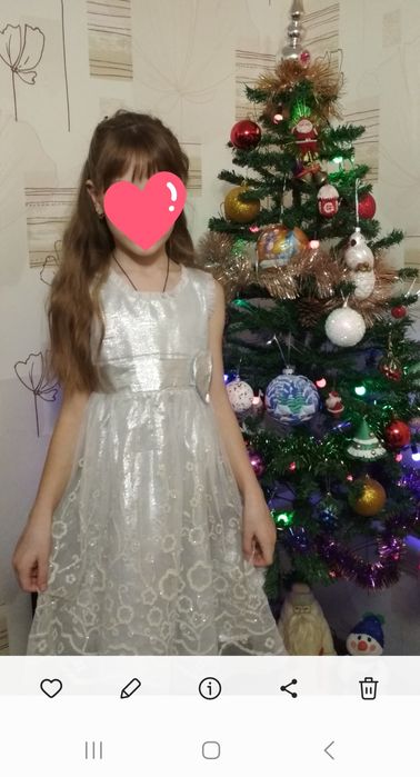 Дитяча сукня святкова на 5-6 років.