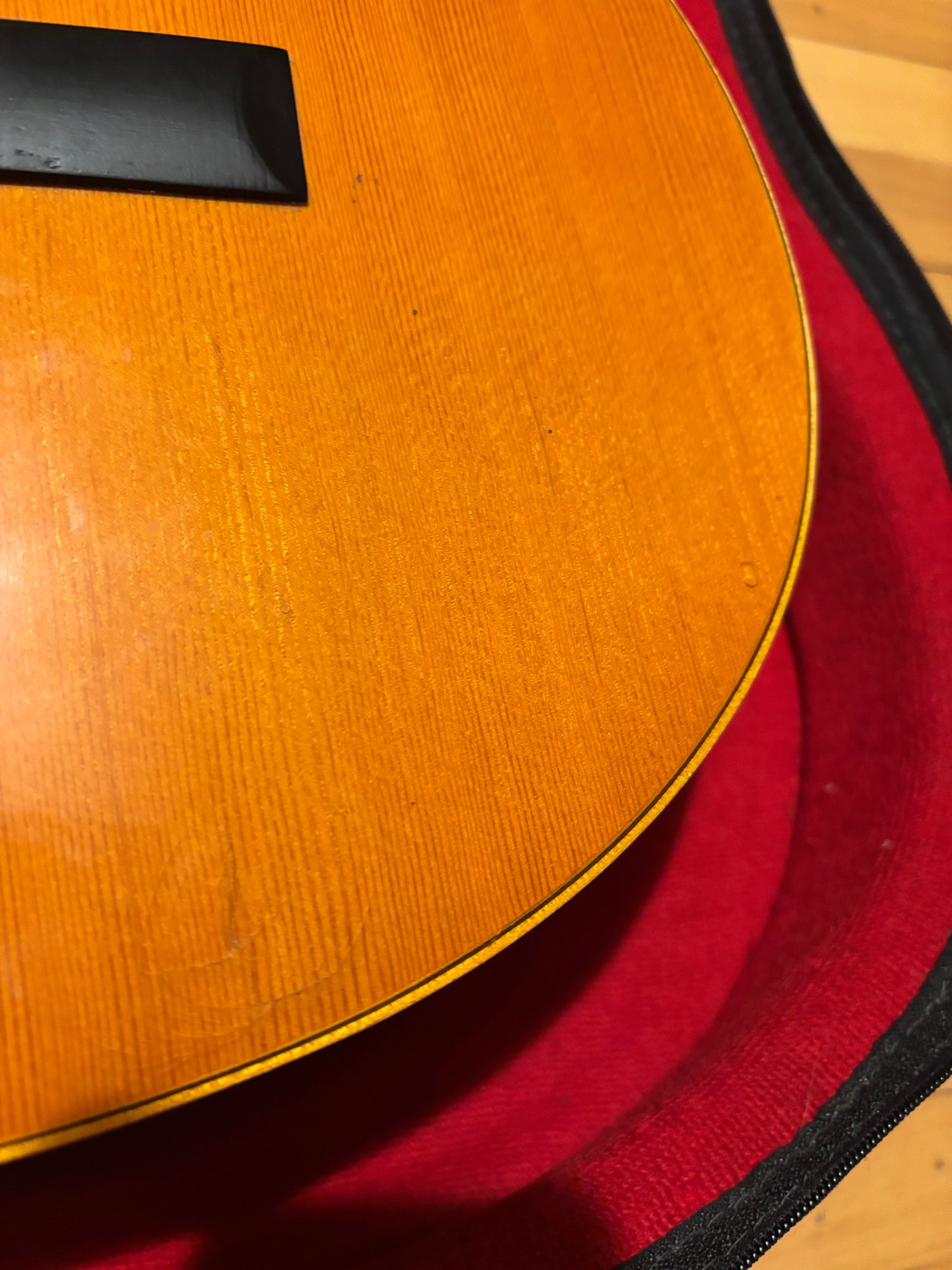 Hiszpańska gitara Admira