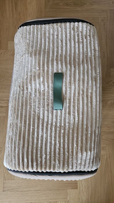 Legowisko-domek dla psa / kota