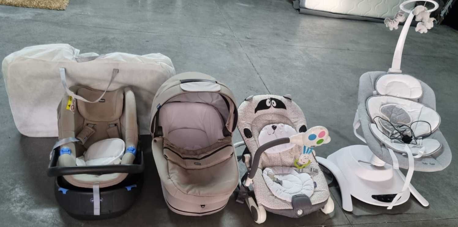 Vendo alcofa,cadeiras , ovinho, uma cama pequena tudo em bom estado