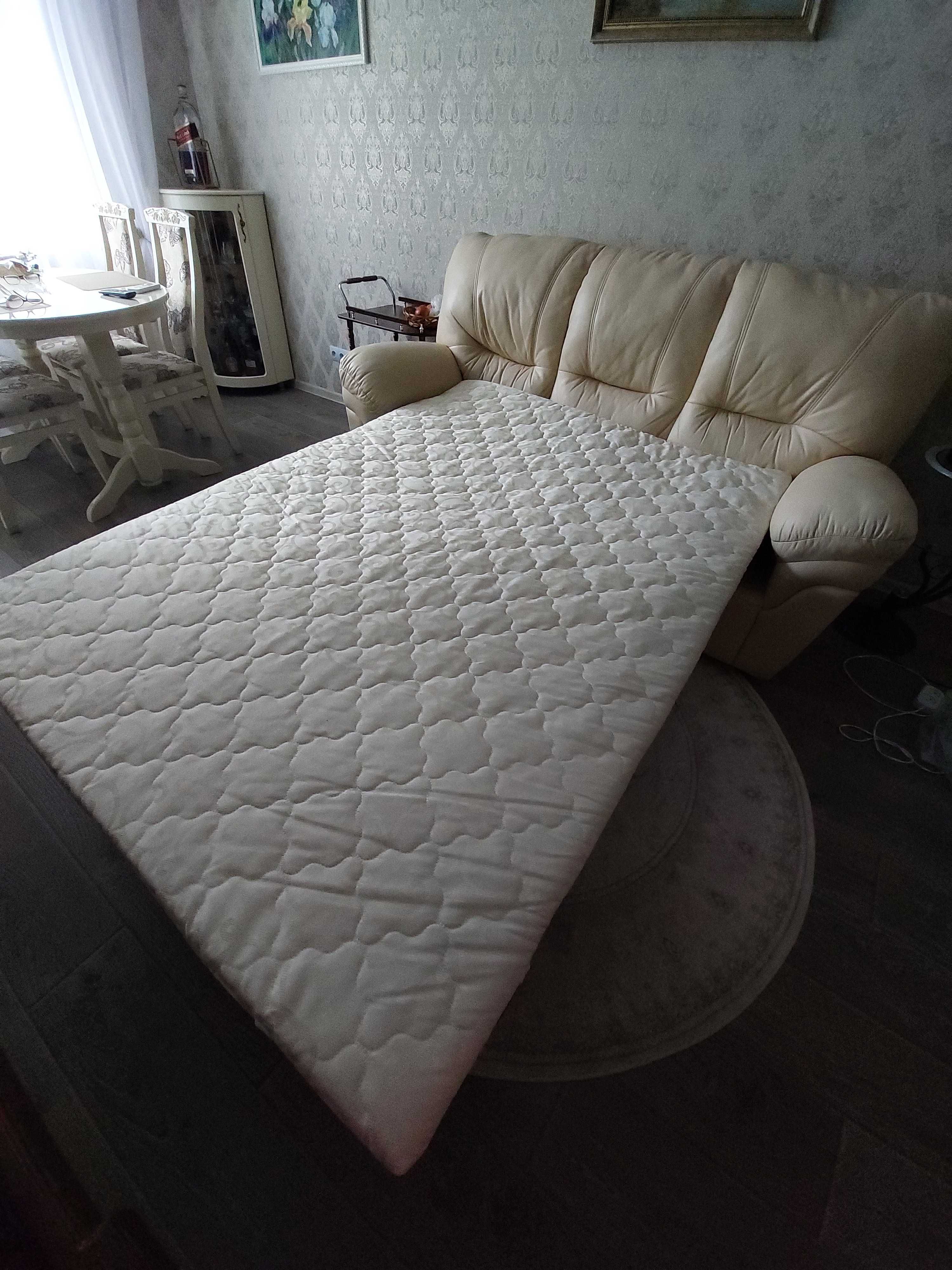 Продам шкіряний комплект