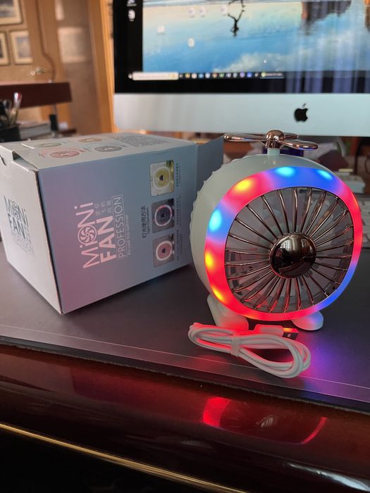 Минивенилятор с возможностью подсветки