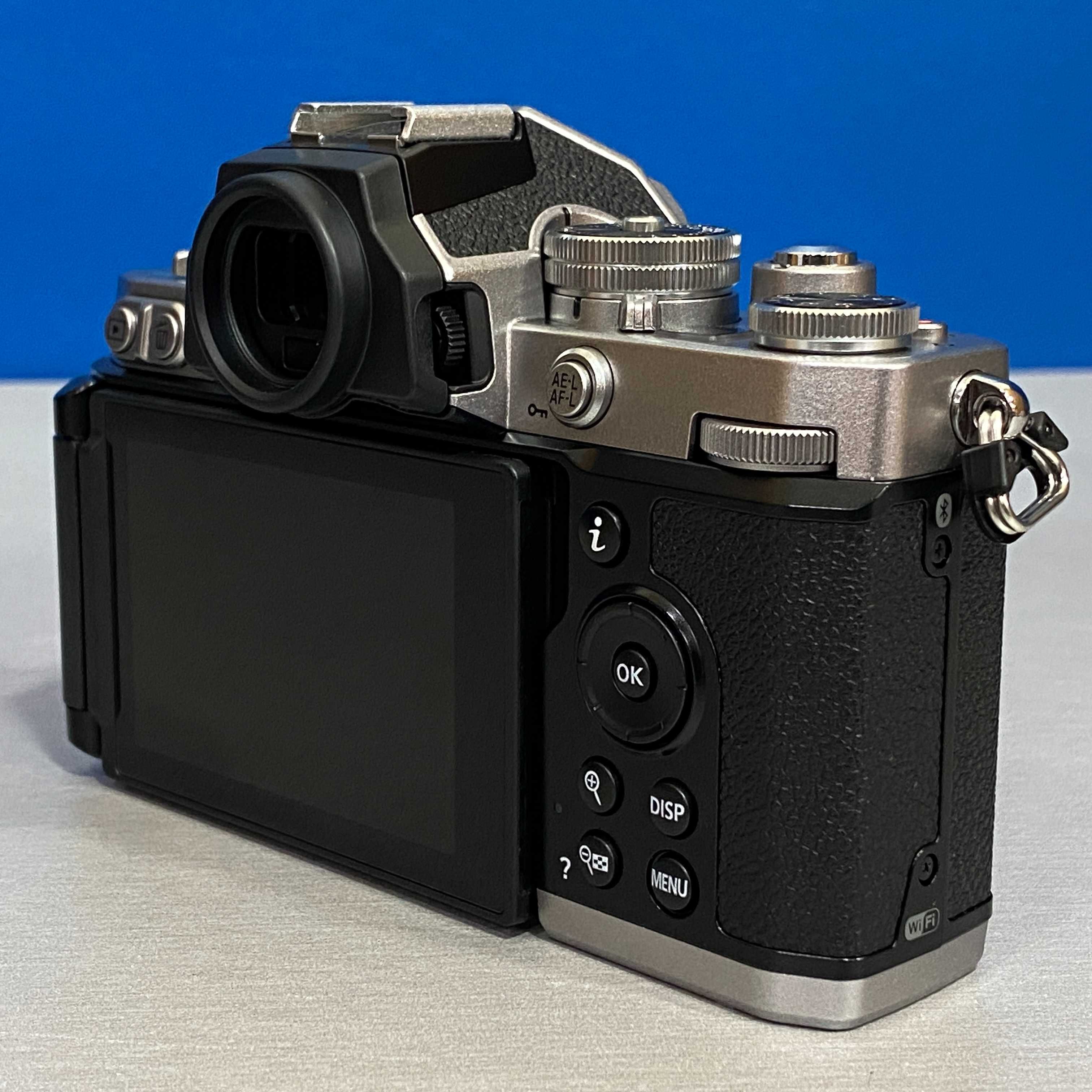 Nikon Z fc (Corpo) - 20.9MP - 3 ANOS DE GARANTIA