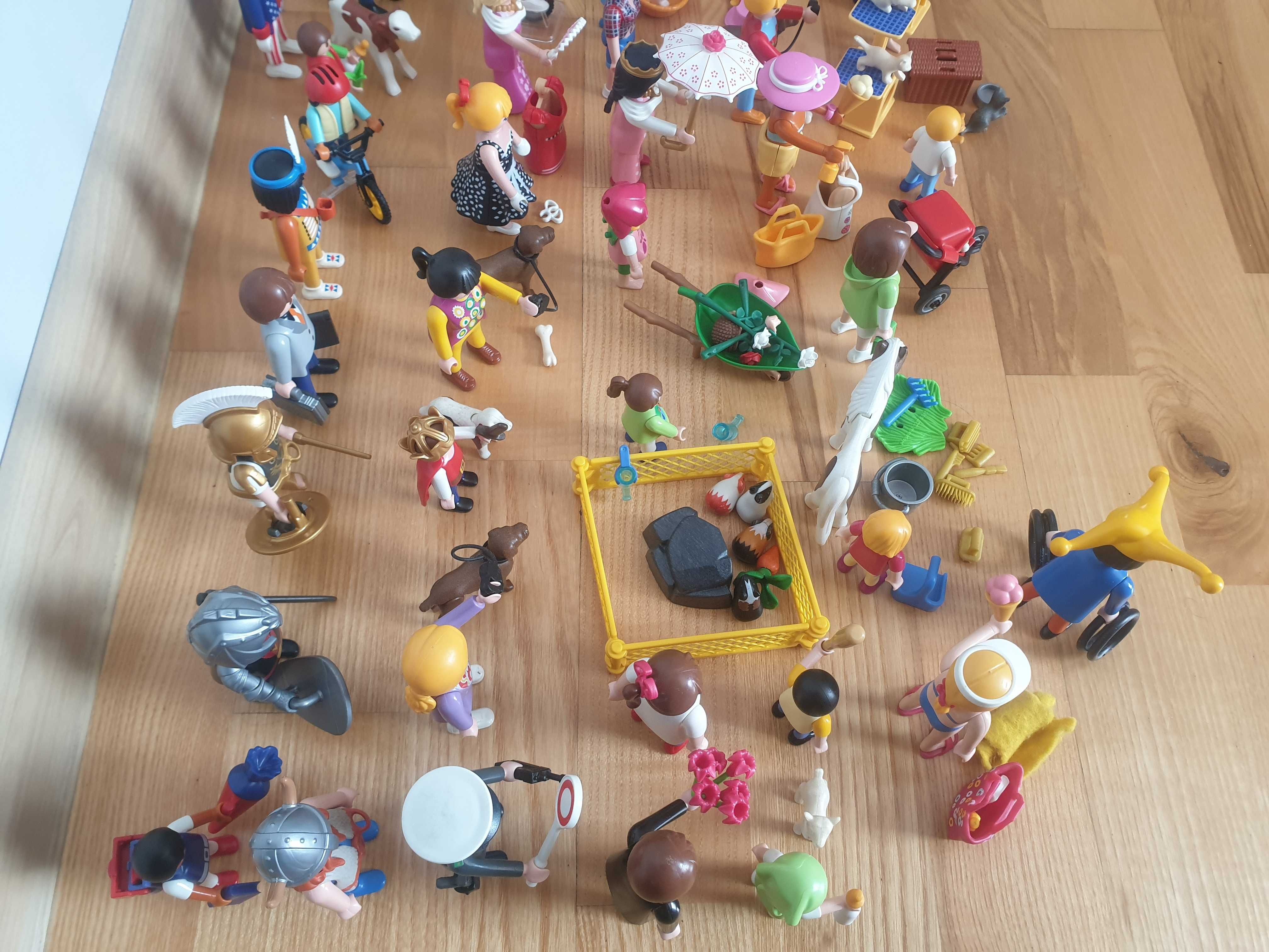 Playmobil MEGA zestaw, ponad 40 figurek