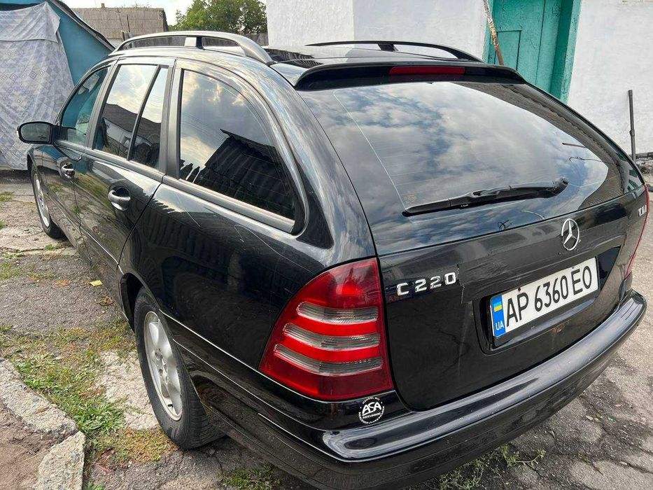 Mercedes-Benz C-Class 2003 2.2 Дизель