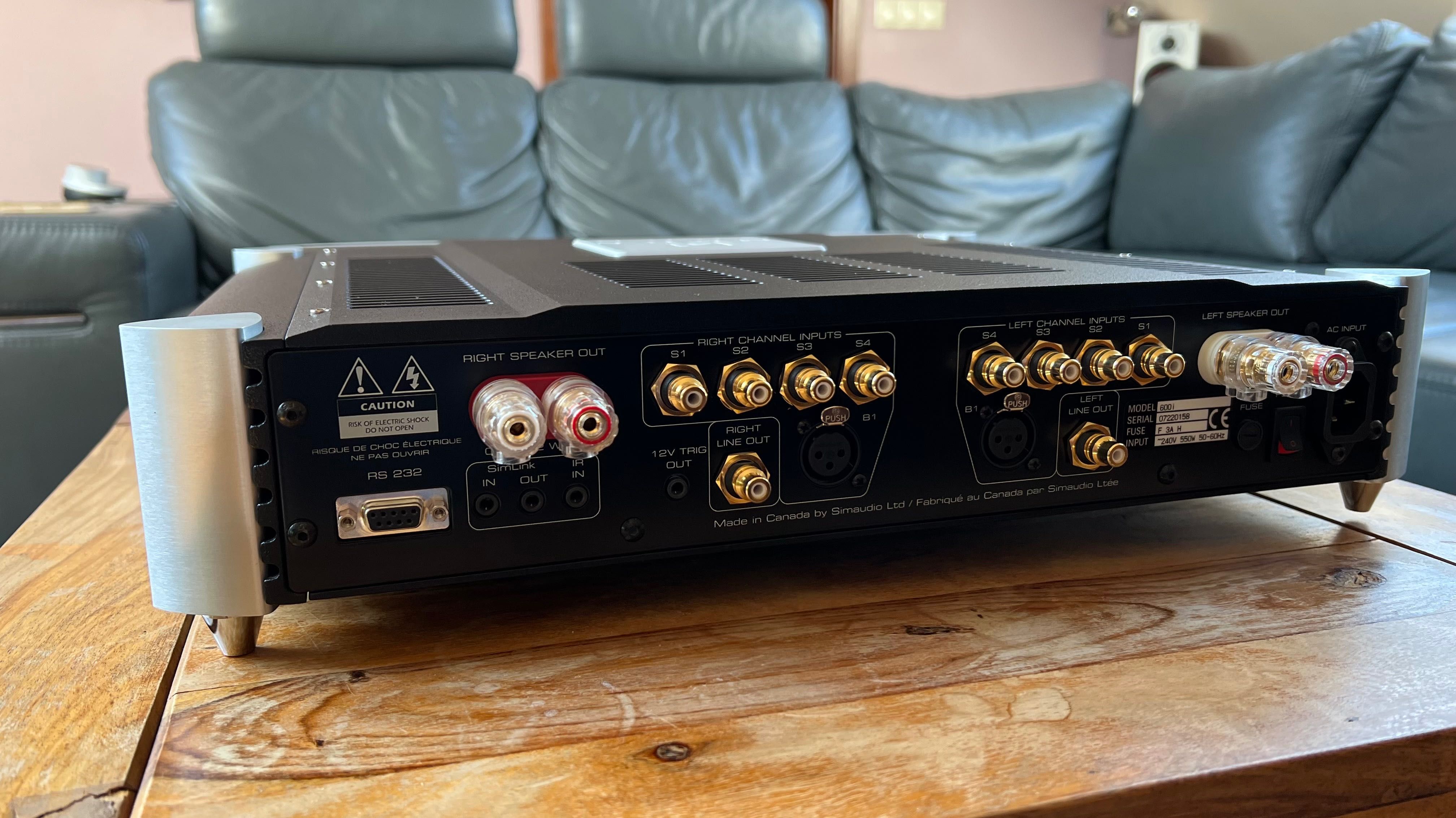 wzmacniacz moon 600i