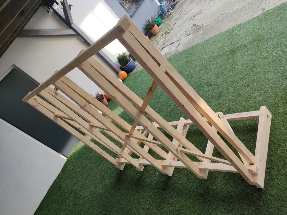 Stojak na szyby, okna - drewniany.