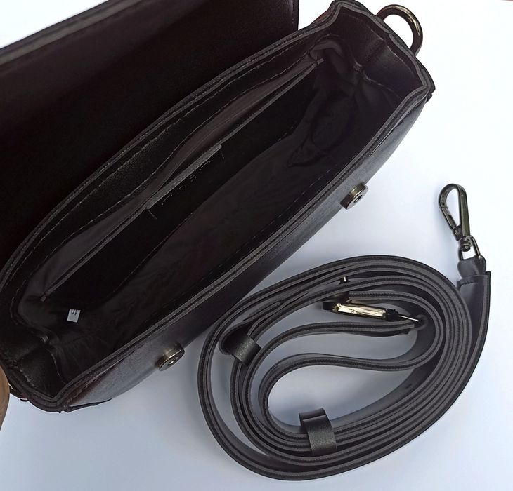 Сумка крос-боді на широкому ременці