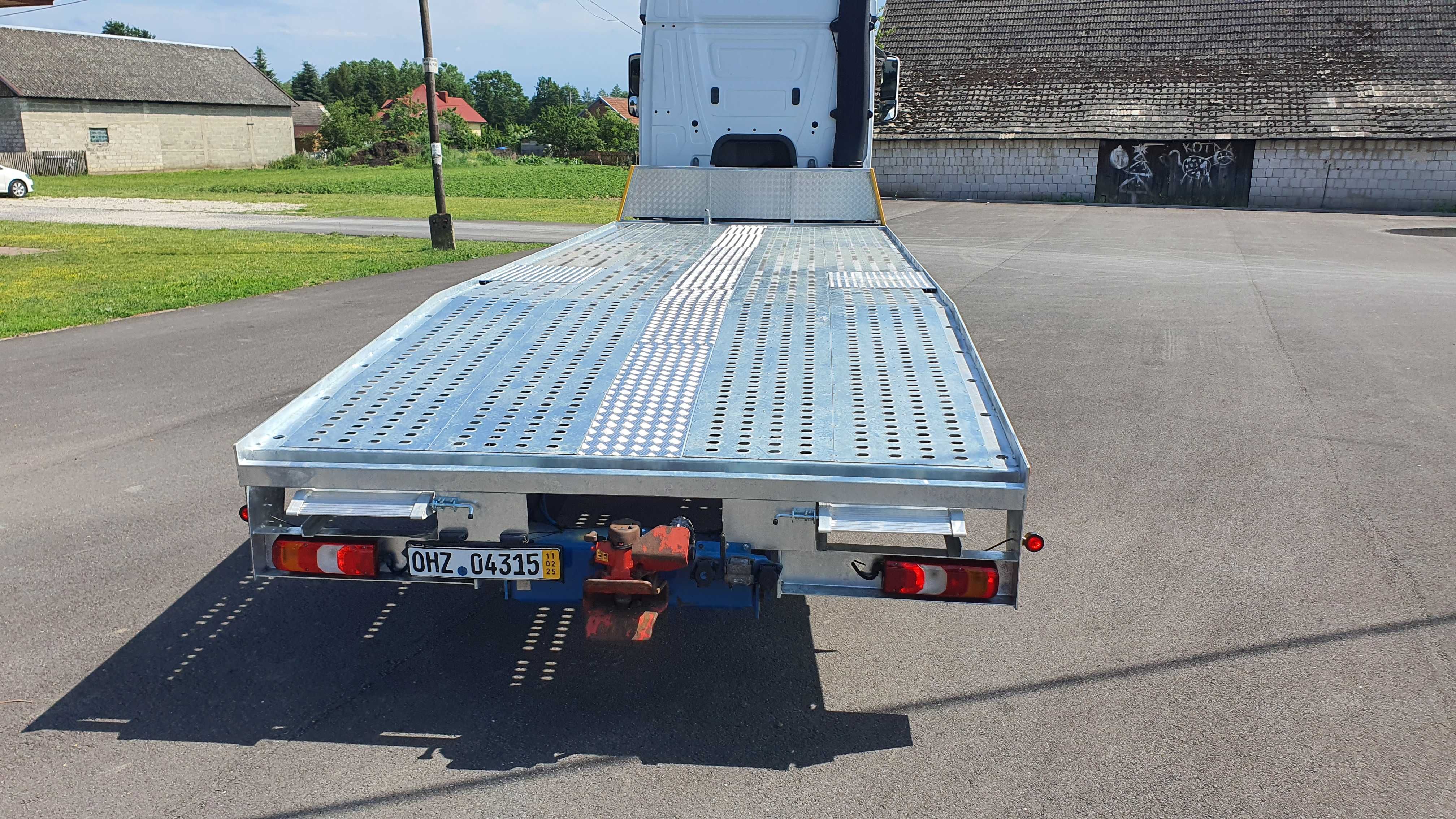 Najazd DMC 26 Ton zabudowa stalowa solidna laweta Mercedes Actros