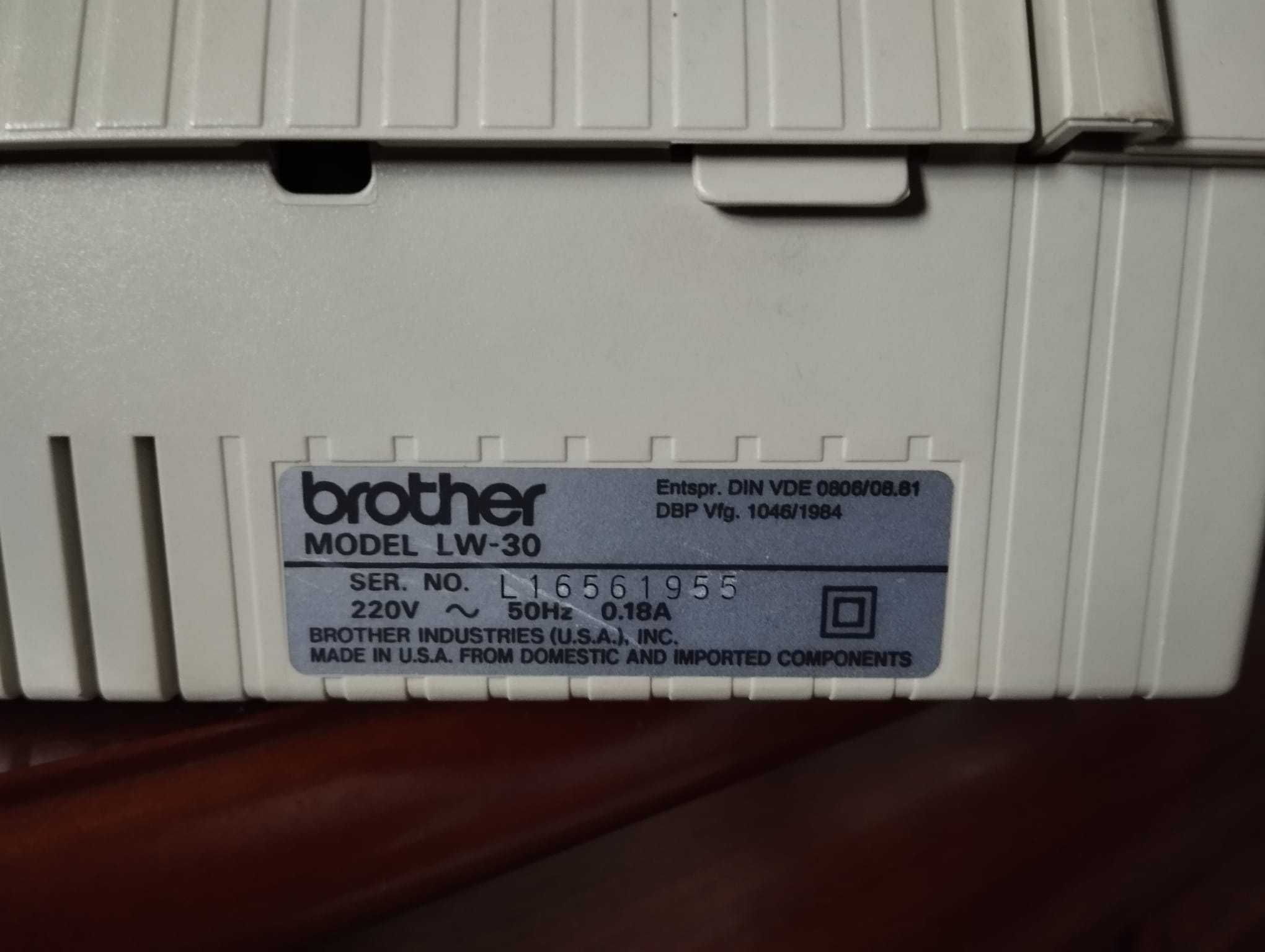 Máquina Escrever Brother LW30 Text System