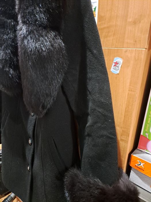 Кашемировое пальто с мехом