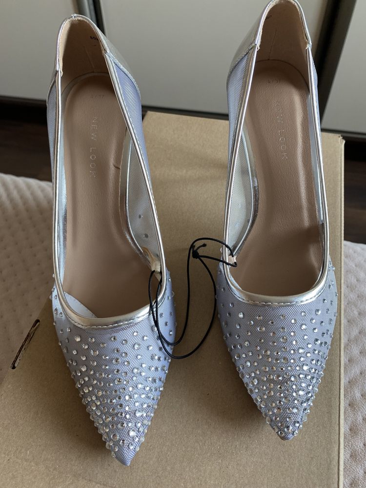 Buty damskie srebrne