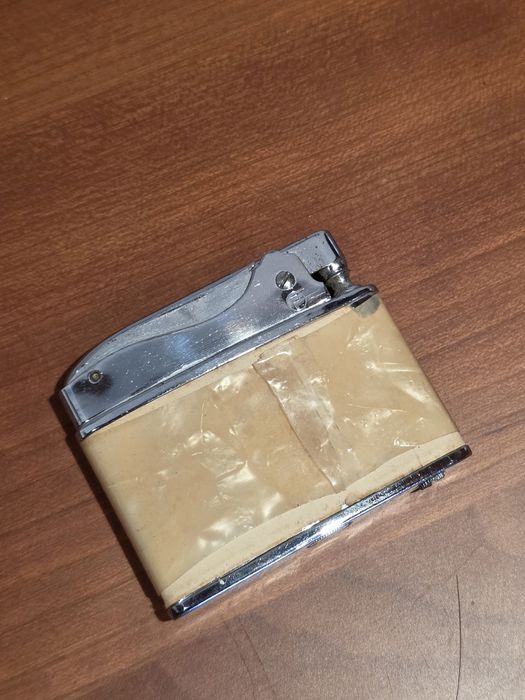 Conjunto de Isqueiros Antigos