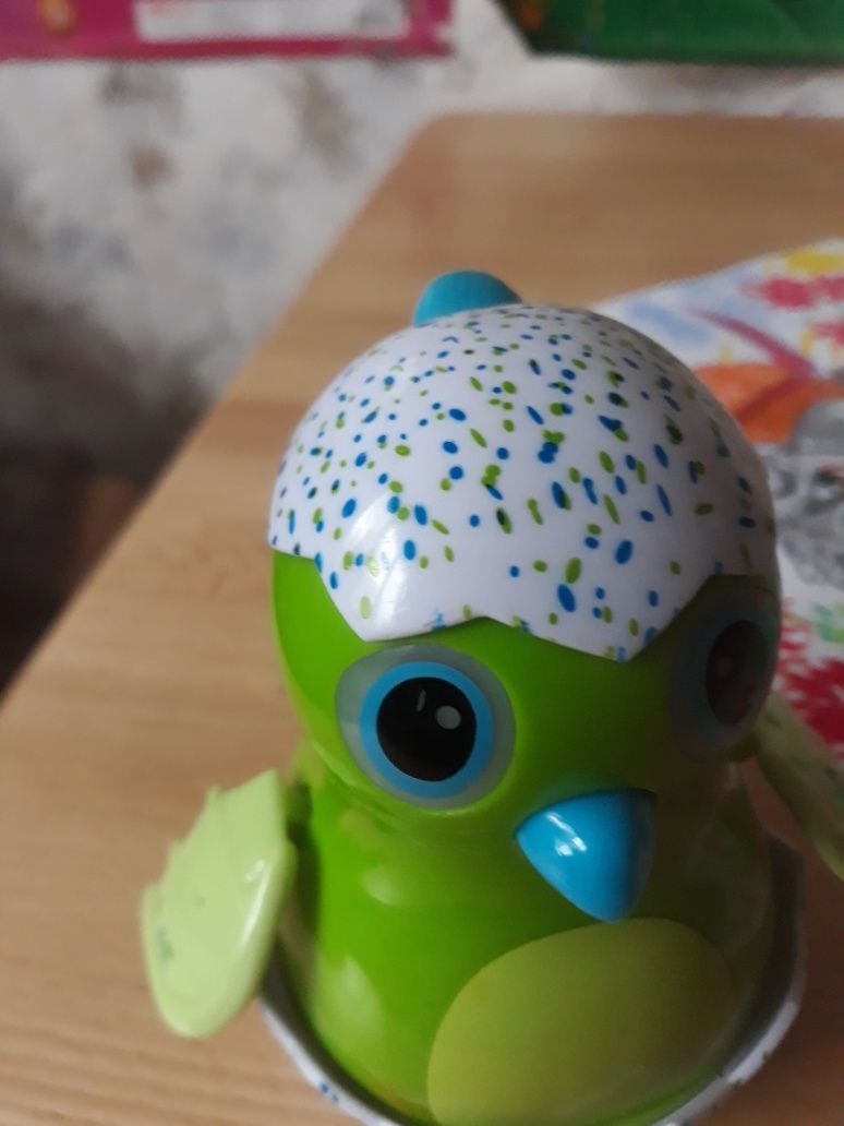 Hatchimals цыпленок