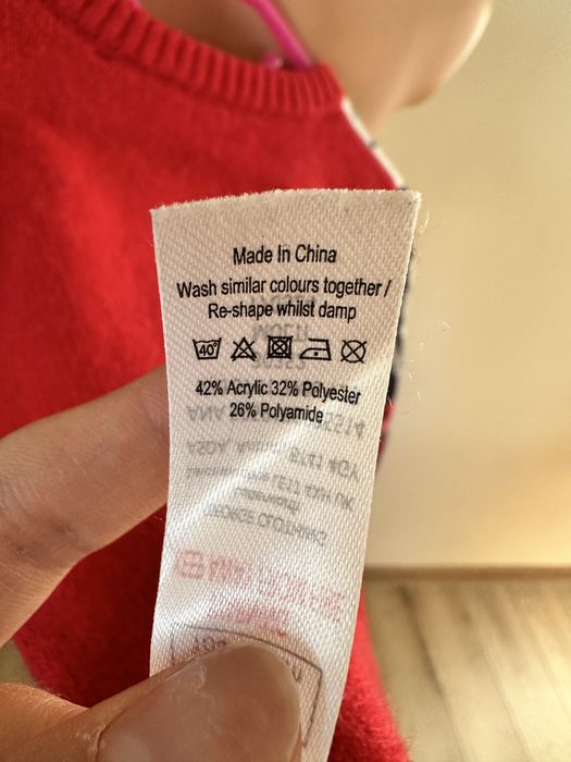 Sweterek swiąteczny rozmiar 104-110 cm spiderman George sesja święta