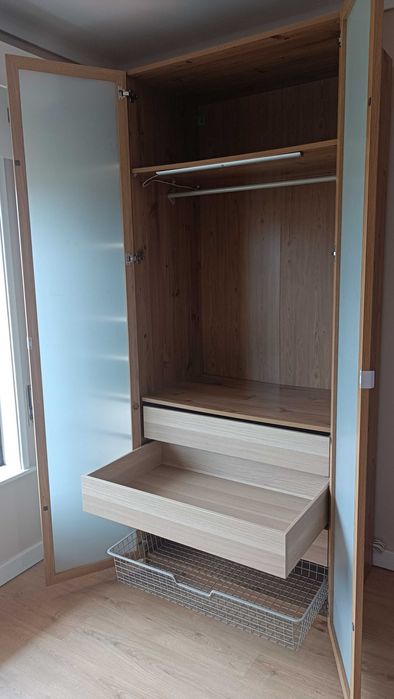 Roupeiro IKEA Pax - como novo
