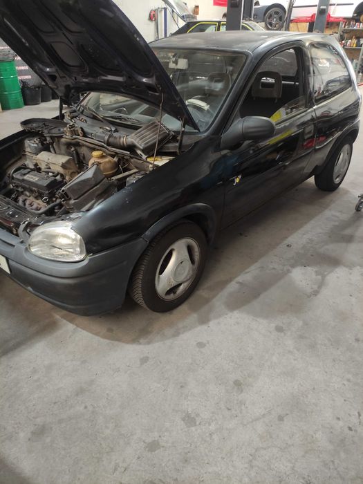 Opel corsa B peças