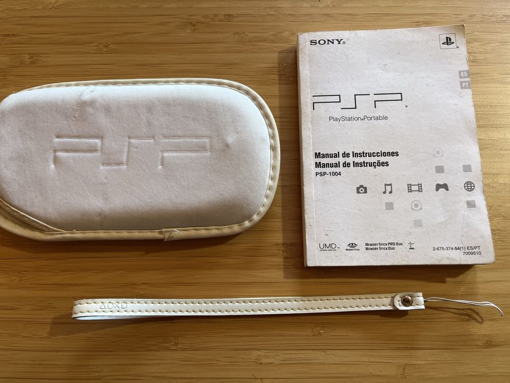 PSP 1004 Original Branca com Manual e Jogos