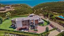Villa de Luxo Frente-Mar com Vistas Eternas