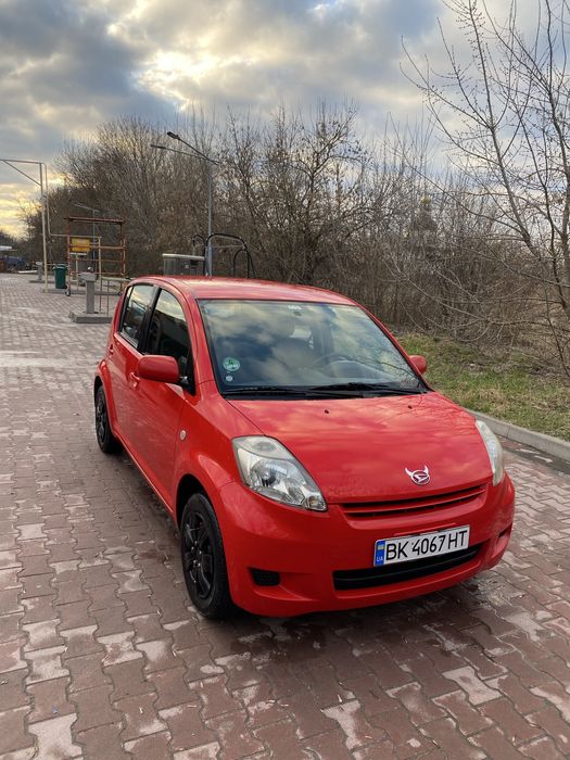 Продам Daihatsu Sirion 2008