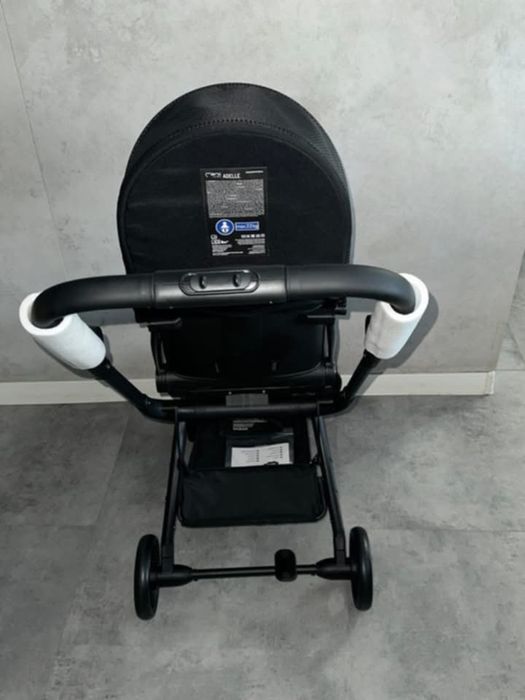 Wózek spacerowy Momi Adelle