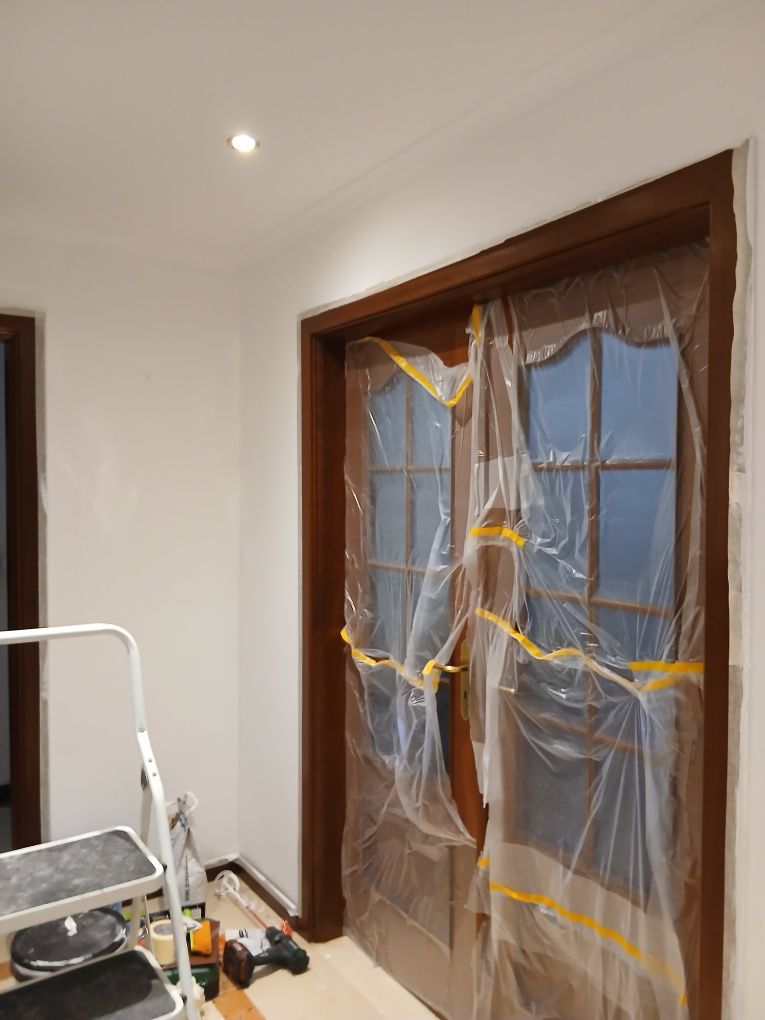 Pinturas e reparações