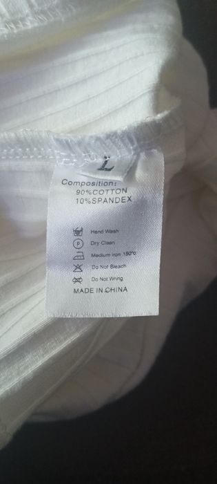 Krótka bluzka z ugim rękawem rozmiar M/L